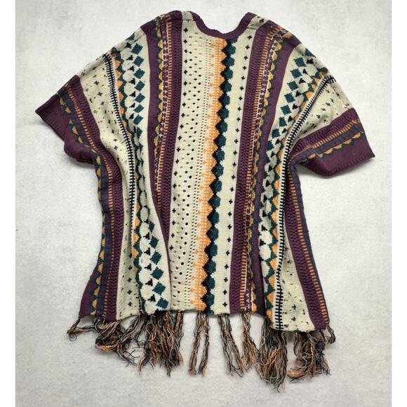 Easel Sweater Poncho Womens Size Medium Boho Indie Oversized Crotcheted - Picture 9 of 9